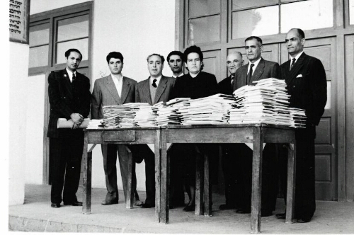 Grande école de Téhéran. Don de livres Comité “Beth Hakenesseth Haïm”