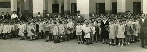 Ecole Sélim Tarrab : élèves en rang dans la cour