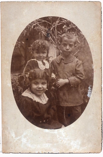 Oscar et Léon Arditii avec leur cousisne germaine Bellina Kokachevelli