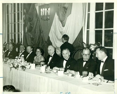 Participants au dîner annuel des American Friends of Alliance Israelite Universelle au Windsor Hôtel dans les années soixante