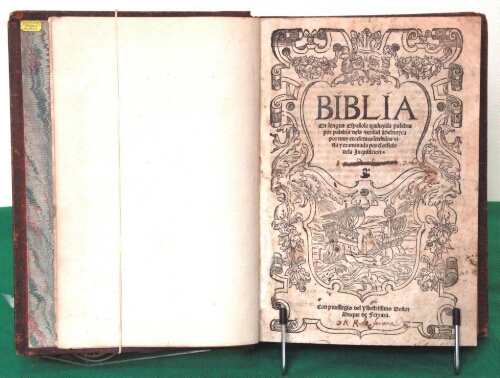 Biblia en lengua espanola traduzida palabra por palabra dela verdad hebrayca ... : vista y examinada por el Officio dela Inquisicion.  Ferrara : Jeronimo de Vargas, 1553